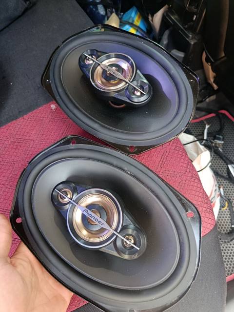 Pioneer 650 watt dan 2 cüt qalıb cütü 80 manata orginal kodlu içi — Bakı