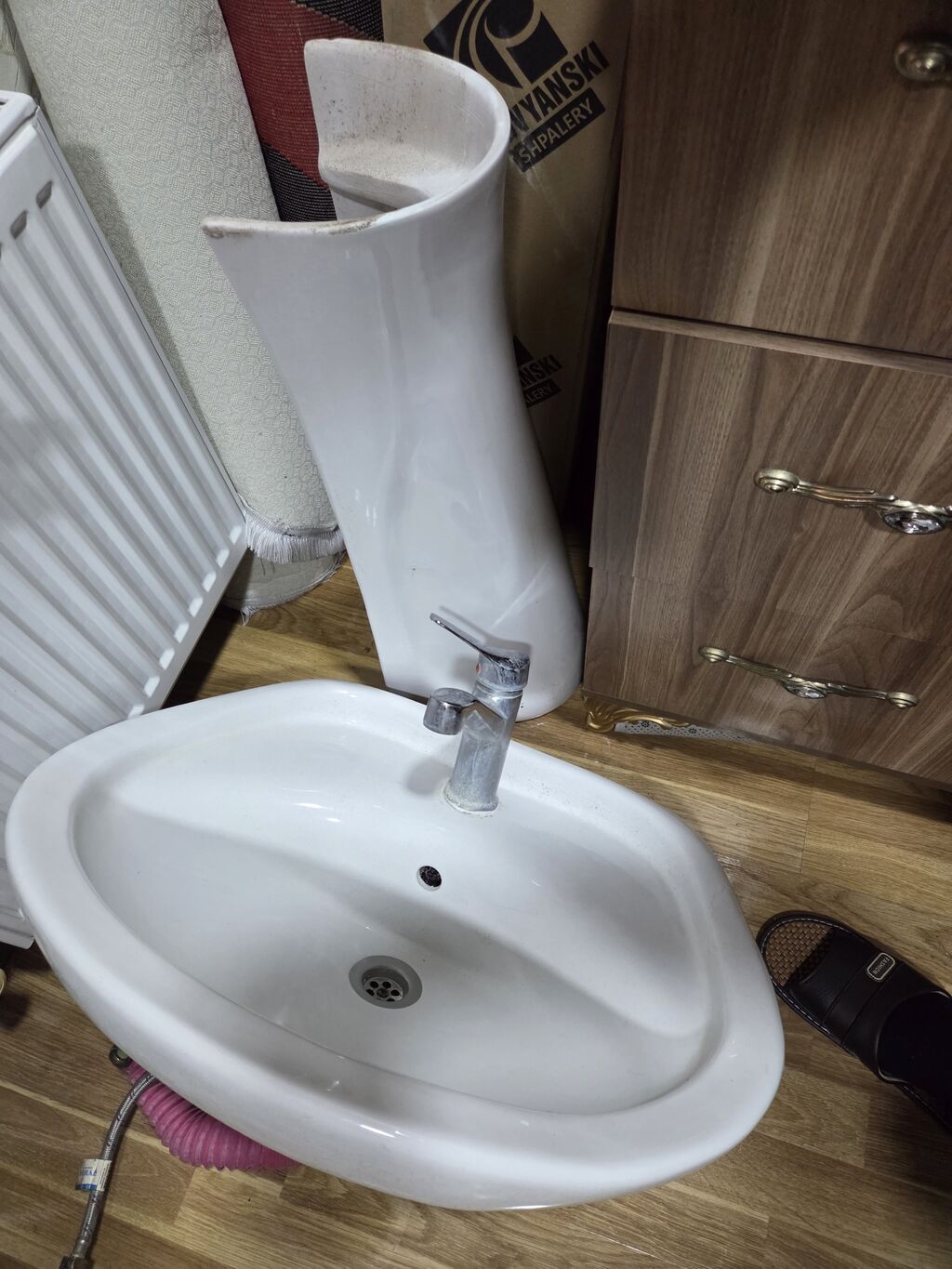 Keramik ayaqüstü lavabo dəsti - Material: sanitar keramika — Lavabolar, Mingəçevir