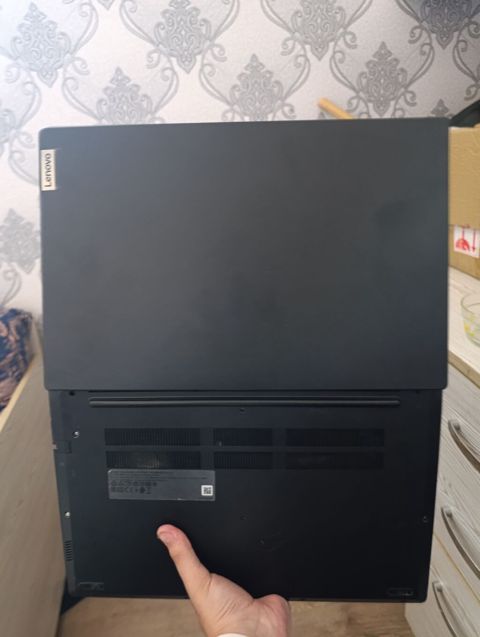 Lenovo noutbuk - Model xətti: Lenovo (15.6" ekran ölçülü korpus) — Digah