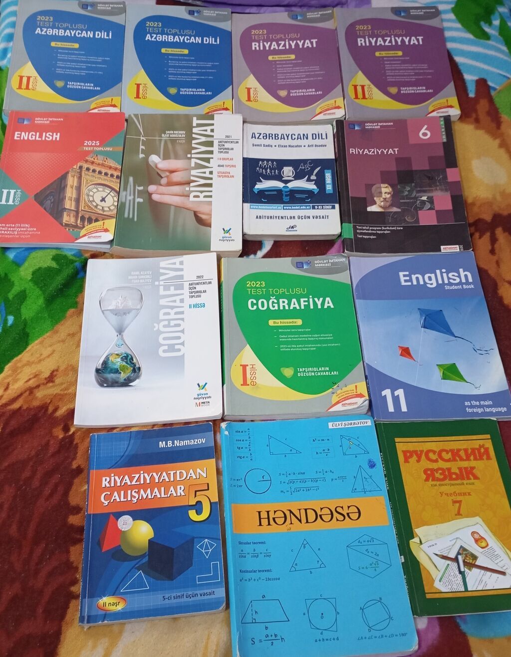 Hər biri 2 manat bəzi kitablari 1 manatada vererem.Məktəb və — Kitablar, Digah