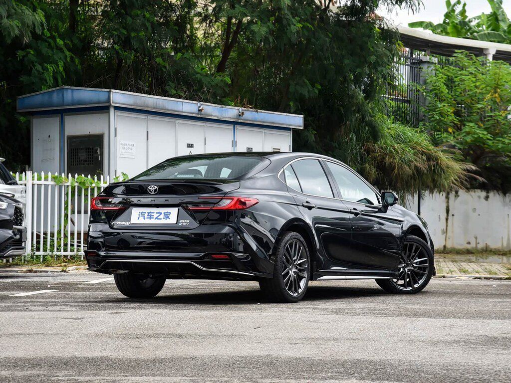 Toyota Camry, 2.0 L, 1 kWh, 2026 il, yeni — Avtomobillər (7)