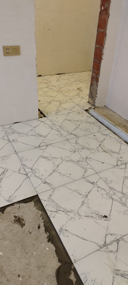 Kafel keramaqranit işləri — Təmir və inşaat, Bakı (9)