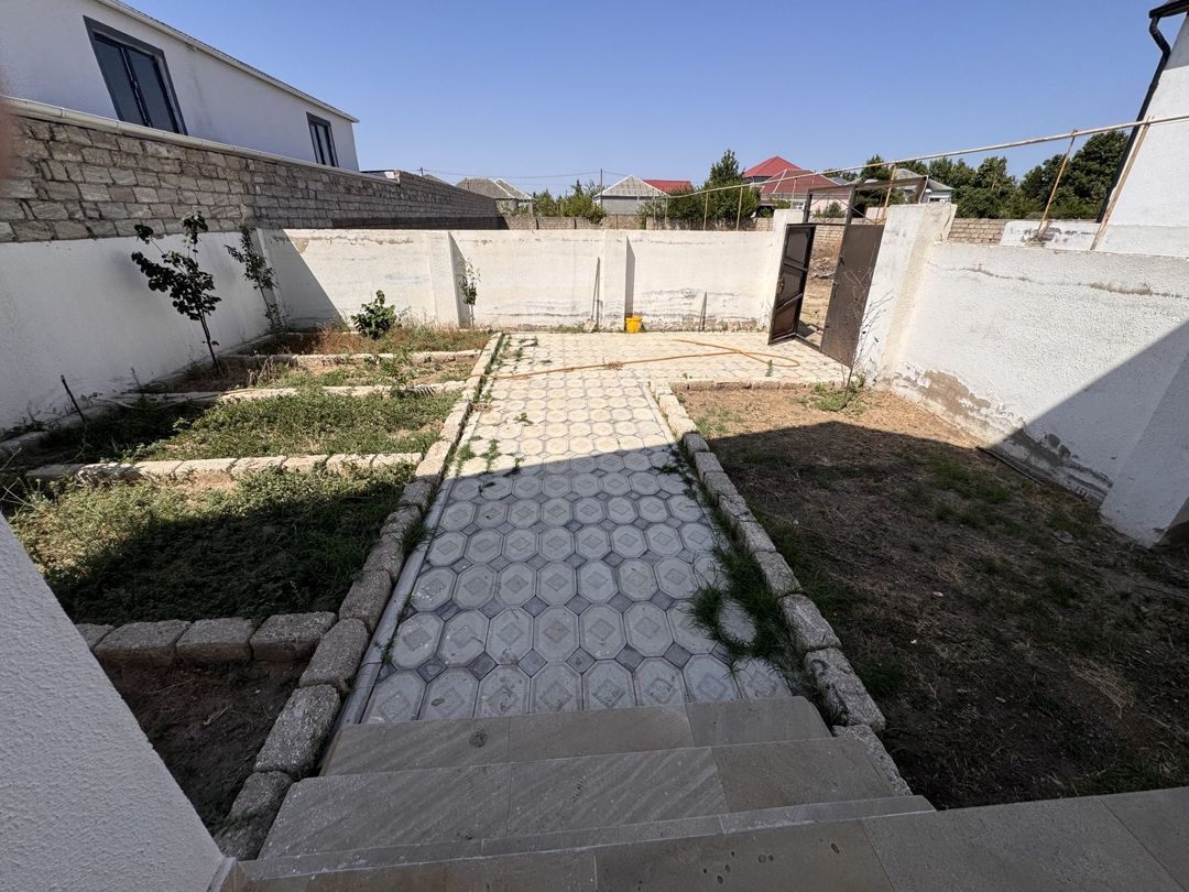 Satılır 4 otaqlı həyət evi/bağ evi 140 m² — Ev, villa, Bakı (2)