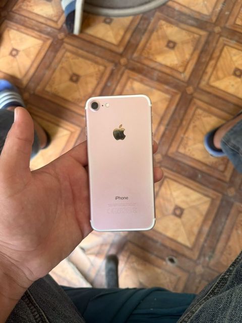 IPhone 7, Rose Gold, Barmaq izi — Bakı