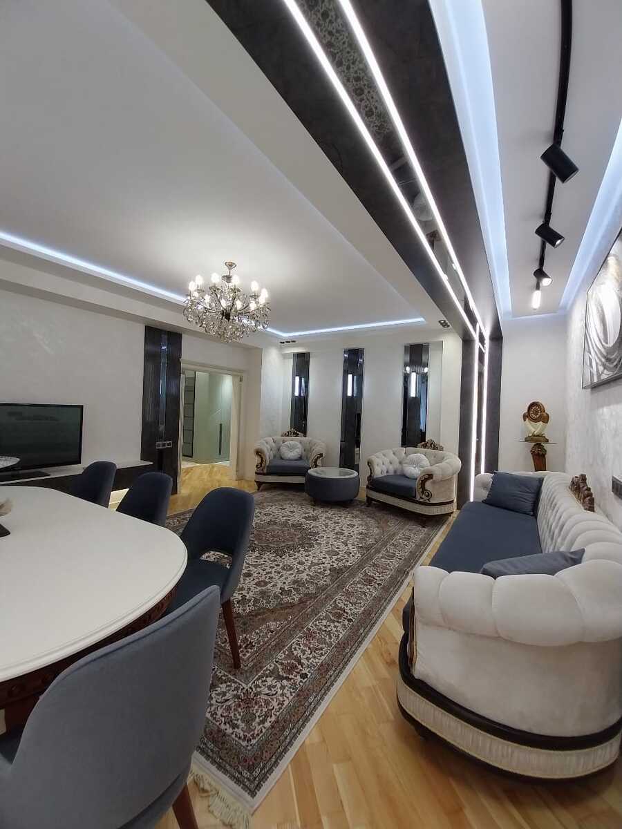 Satılır 4 otaqlı yeni tikili 160 m² — Mənzil, Bakı (2)