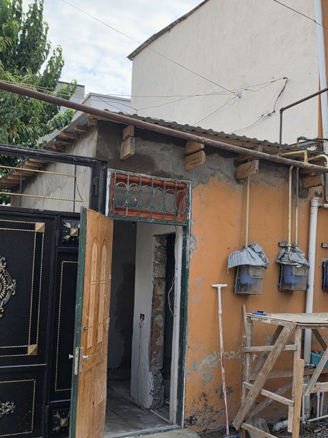 Satılır 1 otaqlı həyət evi/bağ evi 20 m² — Bakı