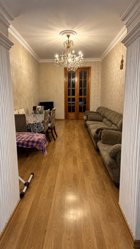 İcarəyə verilir 2 otaqlı köhnə tikili 65 m² — Bakı