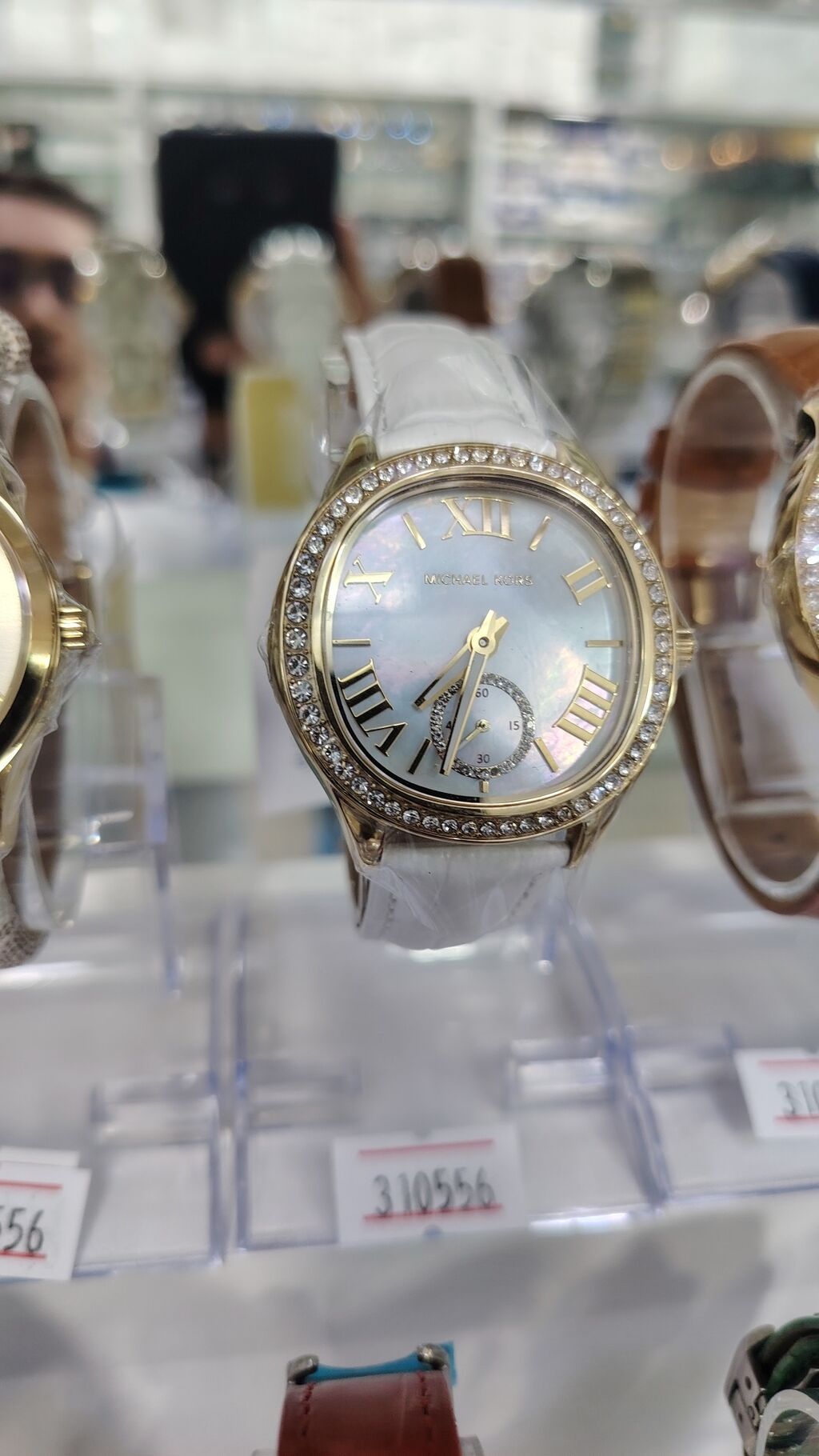 Michael Kors qadın saatları – zərif və parlaq dizaynlar Məhsul — Qol saatları, Masazır (4)