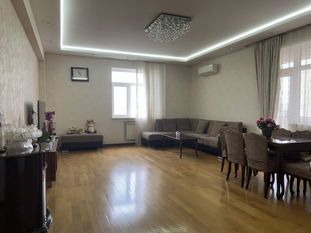 Satılır 4 otaqlı yeni tikili 183 m² — Mənzil, Bakı