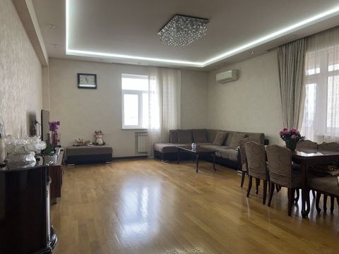 Satılır 4 otaqlı yeni tikili 183 m² — Bakı