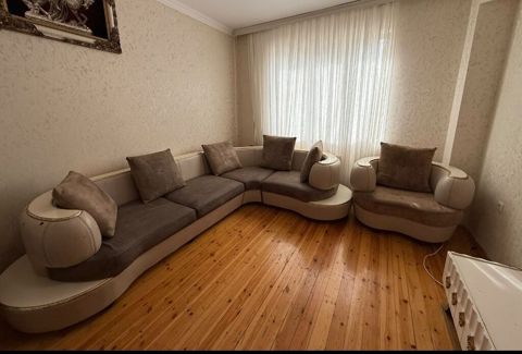 Künc divan, İşlənmiş — Bakı