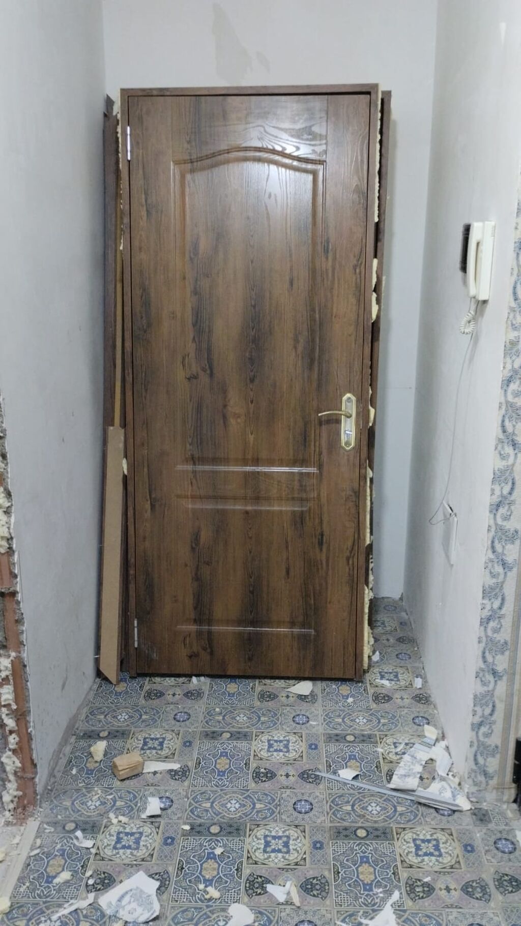 Yataq otağı üçün İşlənmiş Otaq qapısı Ünvandan götürmə — Pəncərələr, qapılar, balkonlar, Sumqayıt (5)