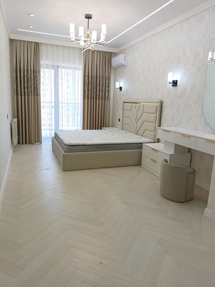 Satılır 4 otaqlı yeni tikili 185 m² — Mənzil, Bakı