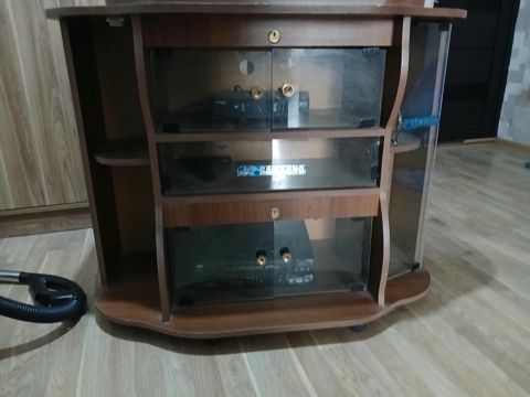 Televizor altlıqı — Bakı
