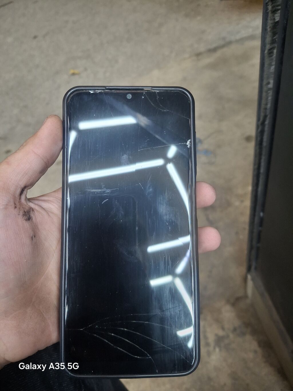 Samsung Galaxy A04e, 64 GB, rəng - Qara, Qırıq — Samsung, Bakı (2)
