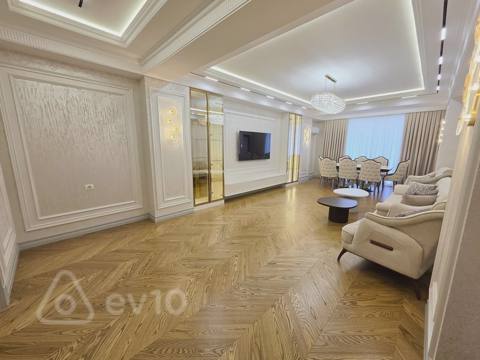 4 otaqlı mənzil, 233 m², Qarabağ Küç — MetroCity