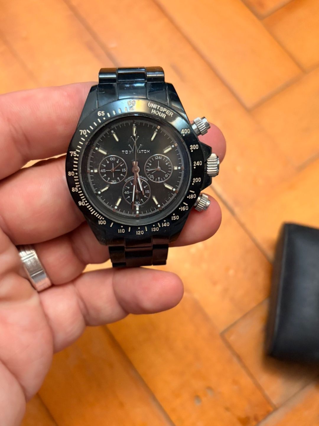 Toywatch — Şəxsi əşyalar, Bakı (2)