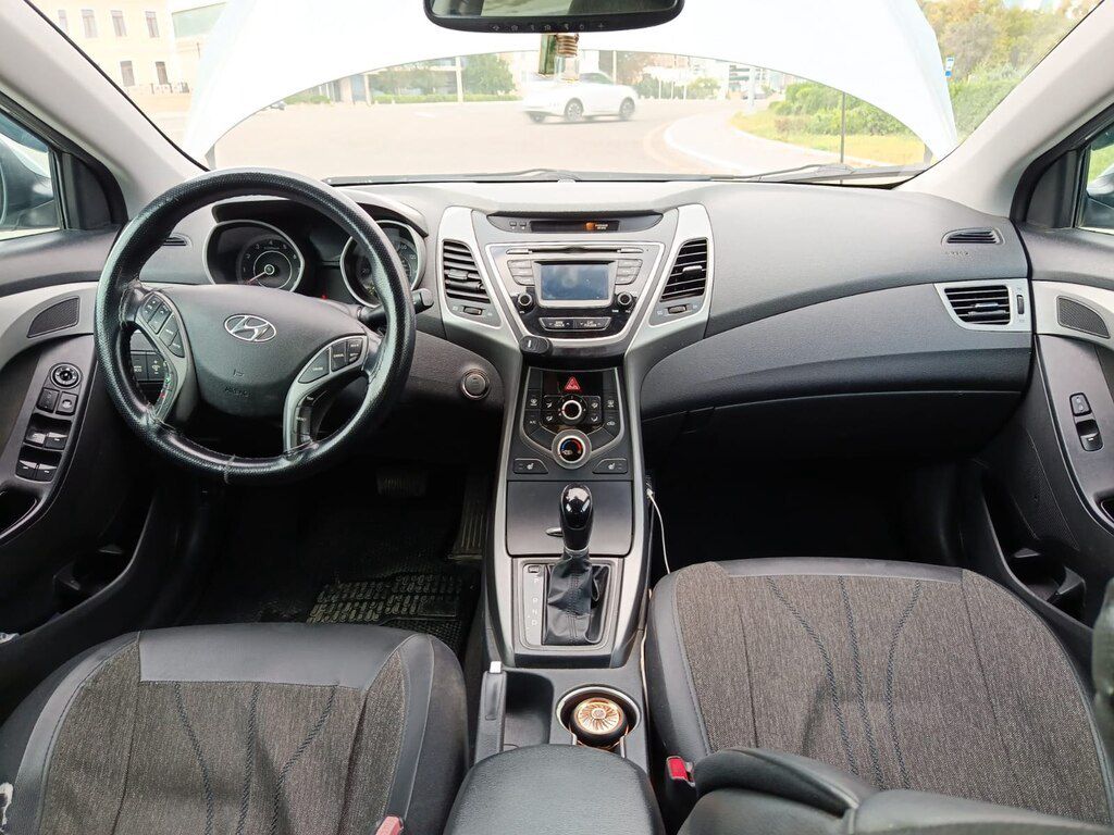 Hyundai Elantra, 1.8 L, 2015 il, 304 971 km — Avtomobillər, Bakı (12)