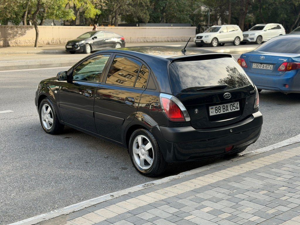 Kia Rio, 1.5 L, 2005 il, 445 000 km 88-BA-054 — Avtomobillər, Bakı (6)
