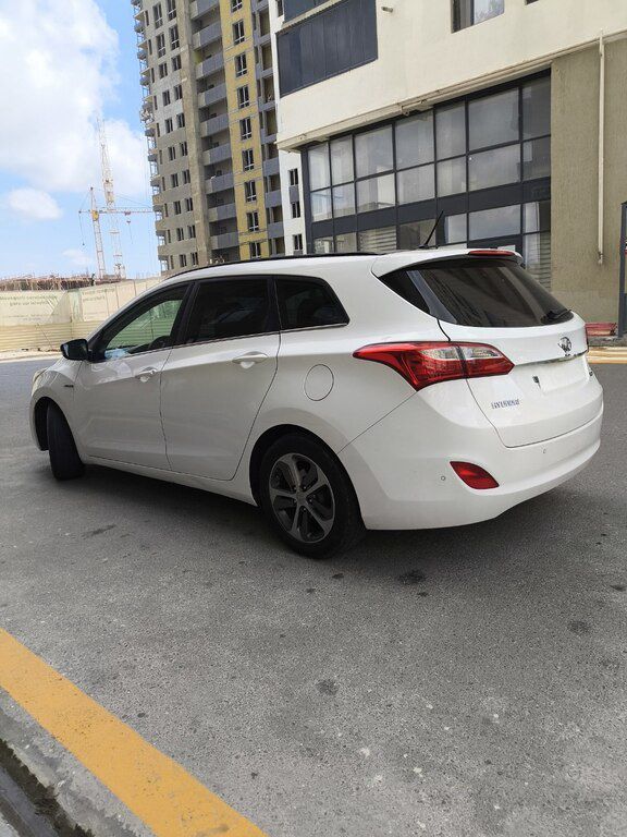 Hyundai i30, 1.6 L, 2015 il, 305 000 km — Avtomobillər, Bakı (5)