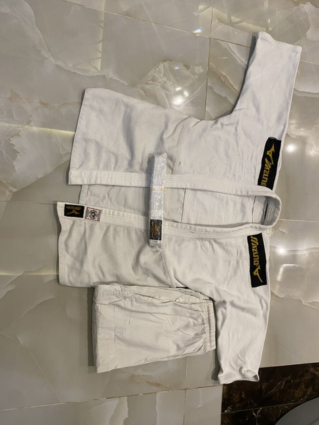 Az islenmis Mizuno judo gi dəsti – üst gödəkçə, şalvar və( kəmər — İdman və istirahət, Xırdalan (4)
