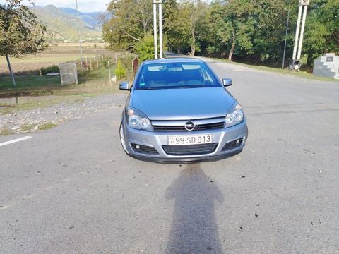 Opel Astra, 1.4 L, 2004 il, 266 201 km — Qax