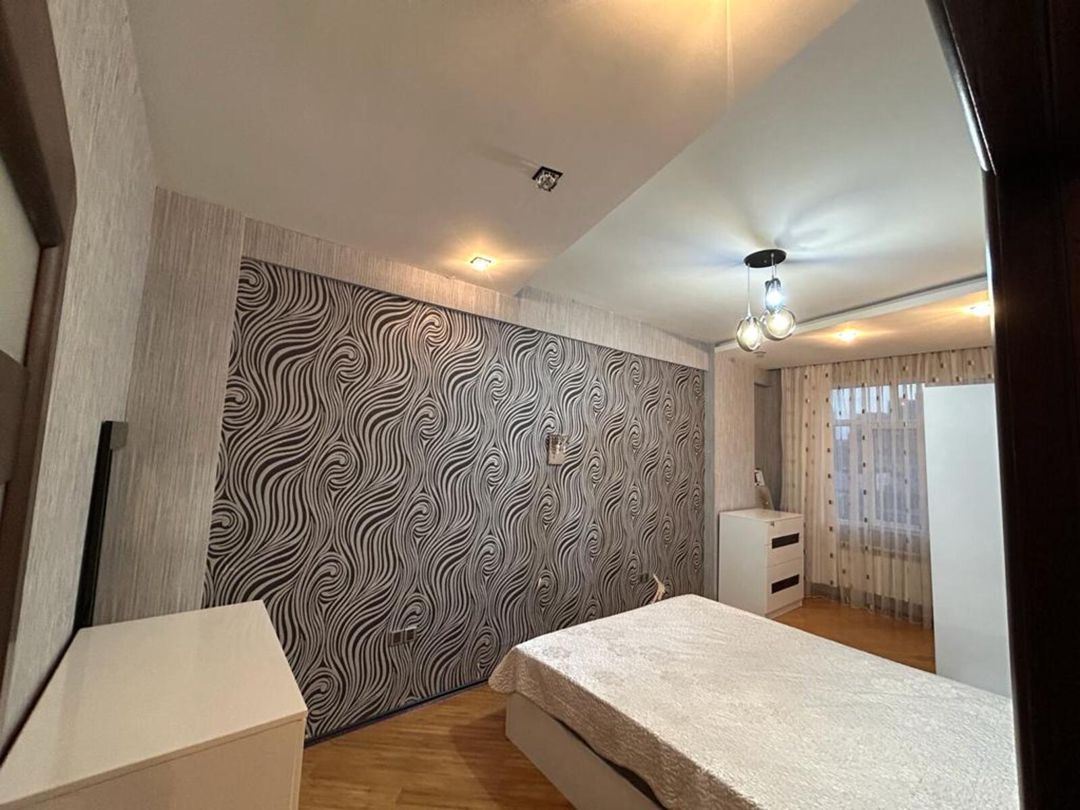 İcarəyə verilir 3 otaqlı yeni tikili 130 m² — Mənzil, Bakı (8)