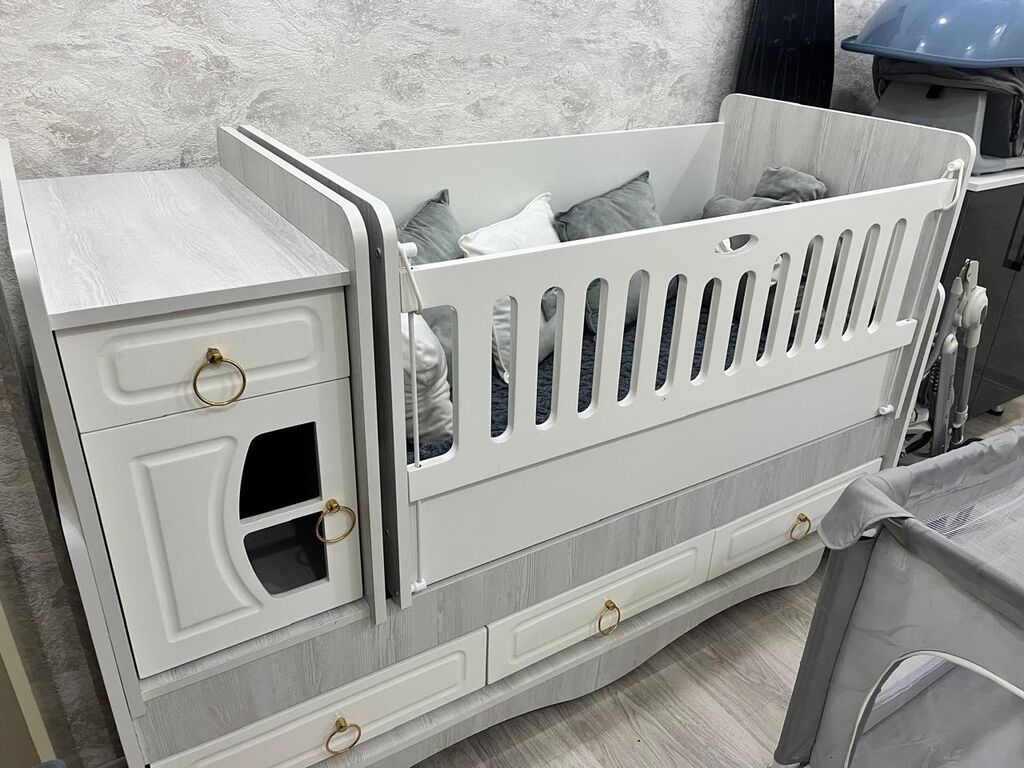Transformer beşik satilir Qiymet 75 azn 250 e alinib 1 -2 defe yatib — Mebel, Bakı (2)