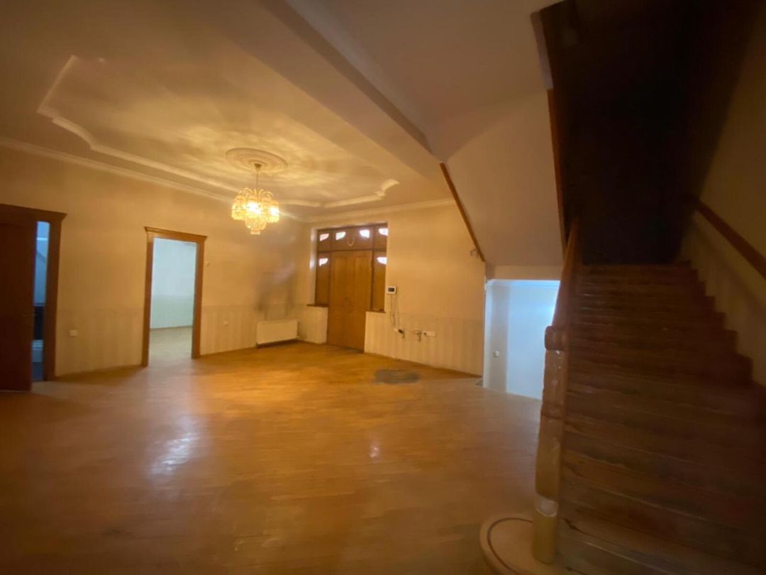 Satılır 8 otaqlı həyət evi/bağ evi 700 m² — Ev, villa, Bakı (10)