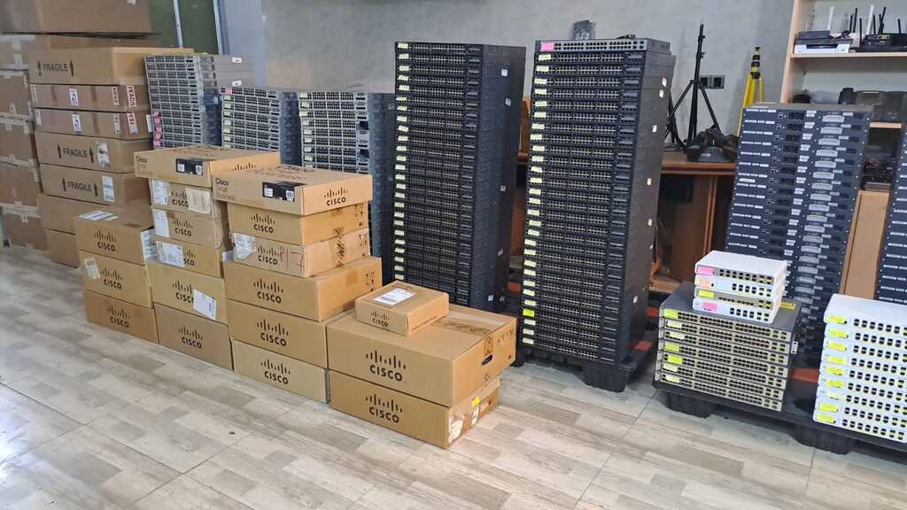 Cisco 3850-12XS S — Şəbəkə və server avadanlığı, Bakı
