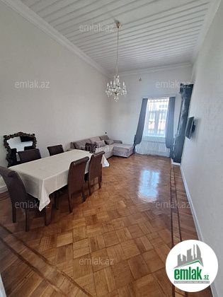 Satılır 2 otaqlı 72 m² köhnə tikili Yasamal r