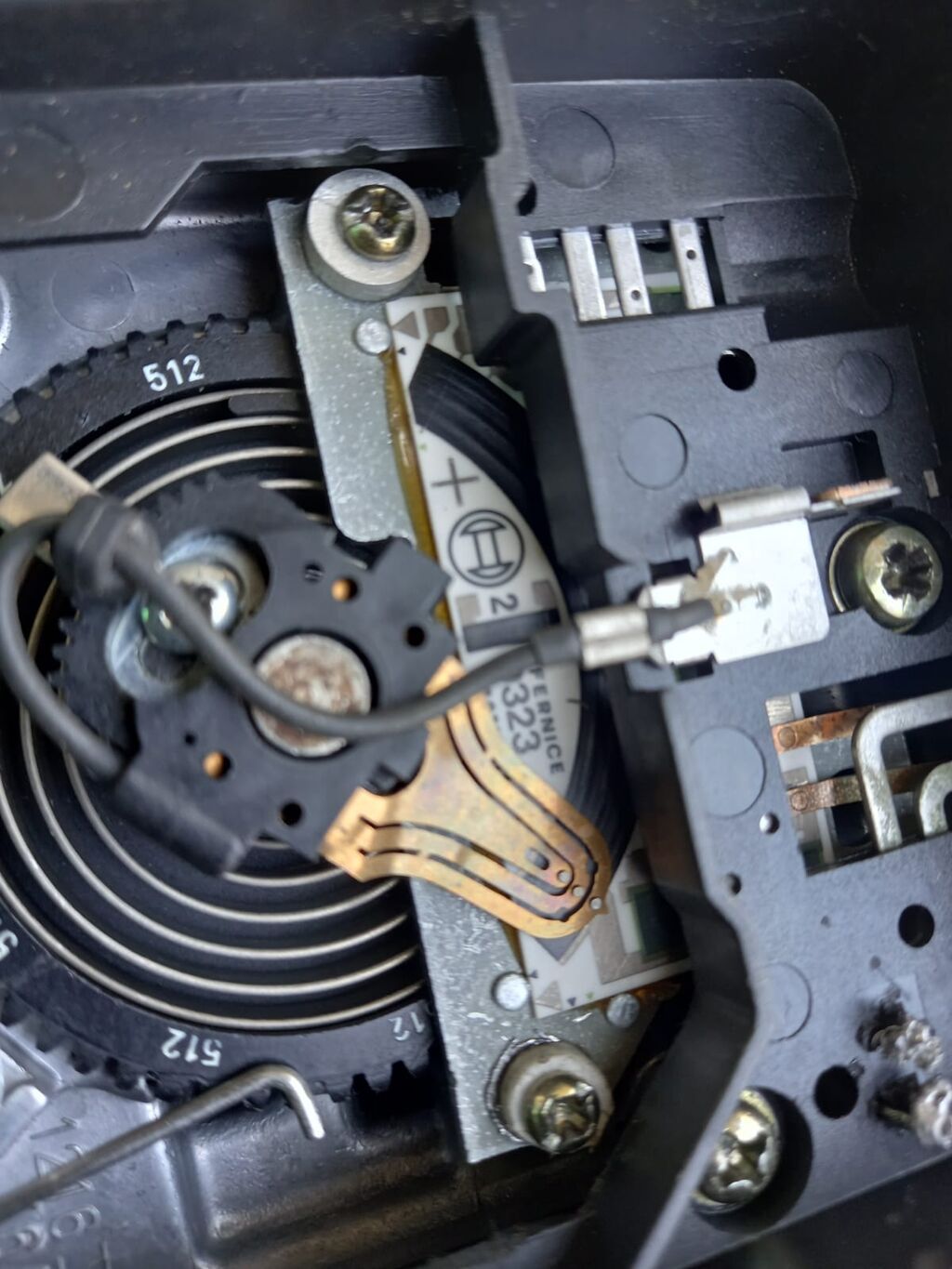 Opel vectra a 2.0 sadə matora işlənmiş vozduxamer. 3 ədəd qaldı. far — Avtomobil işığı, Bakı