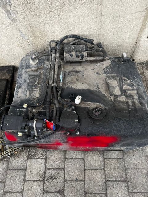 Toyota Prius yanacaq çəni — Bakı