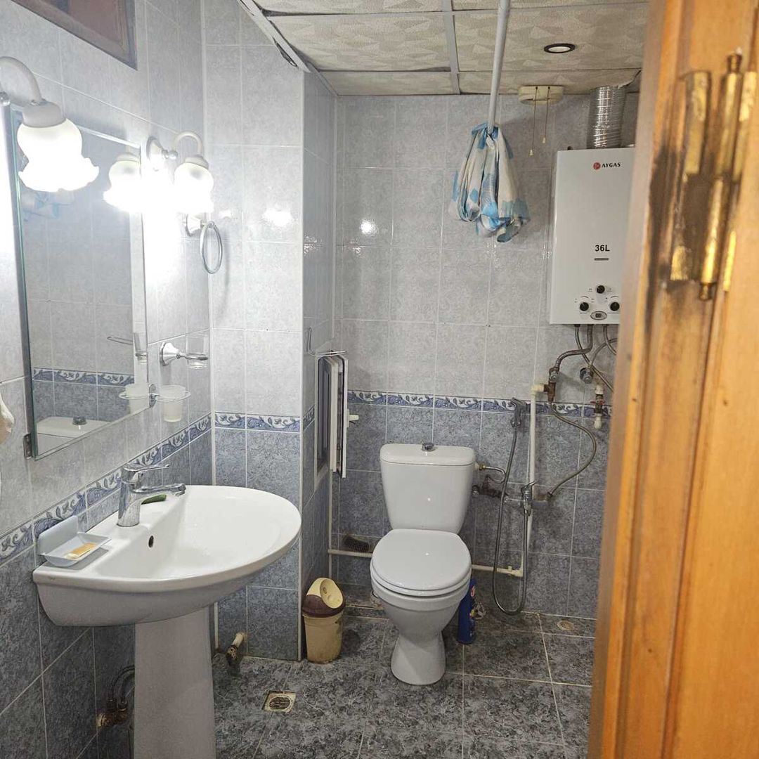 İcarəyə verilir 2 otaqlı köhnə tikili 60 m² — Mənzil, Bakı (9)