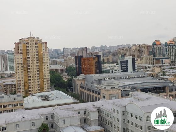 Satılır 4 otaqlı 180 m² yeni tikili 28 May m — Mənzil (9)