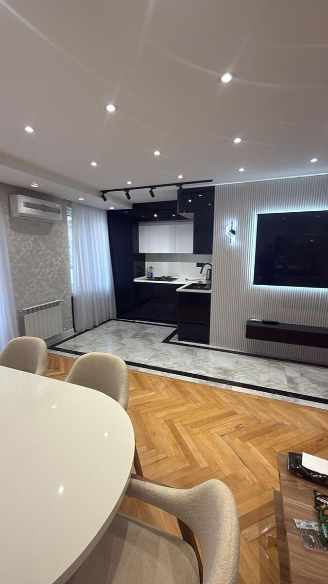 İcarəyə verilir 2 otaqlı köhnə tikili 70 m² — Mənzil, Bakı (7)