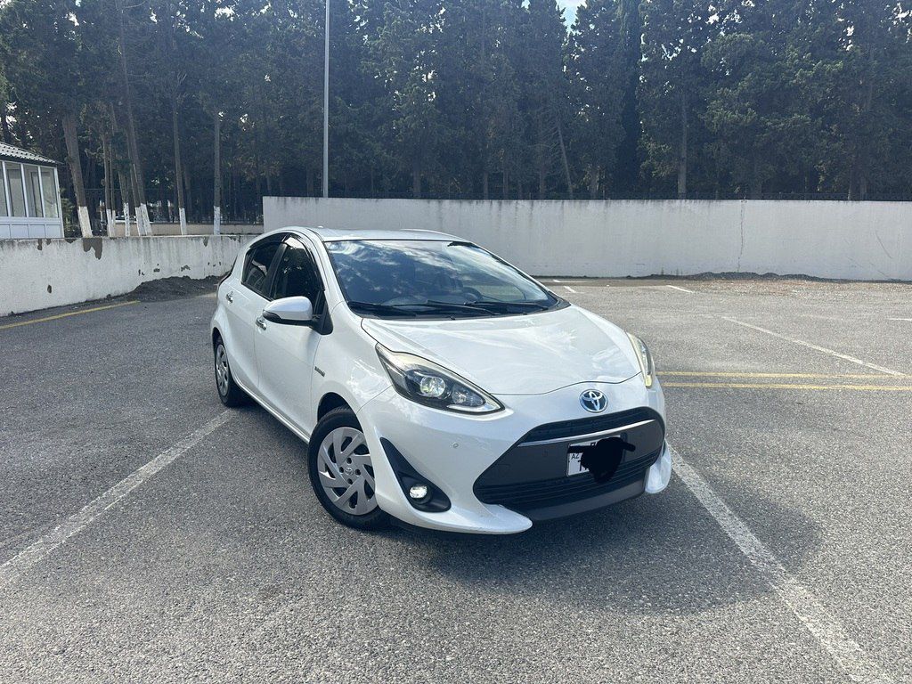 Toyota Aqua, 1.5 L, 0.87 kWh, 2019 il, 200 000 km — Avtomobillər, Sumqayıt (4)