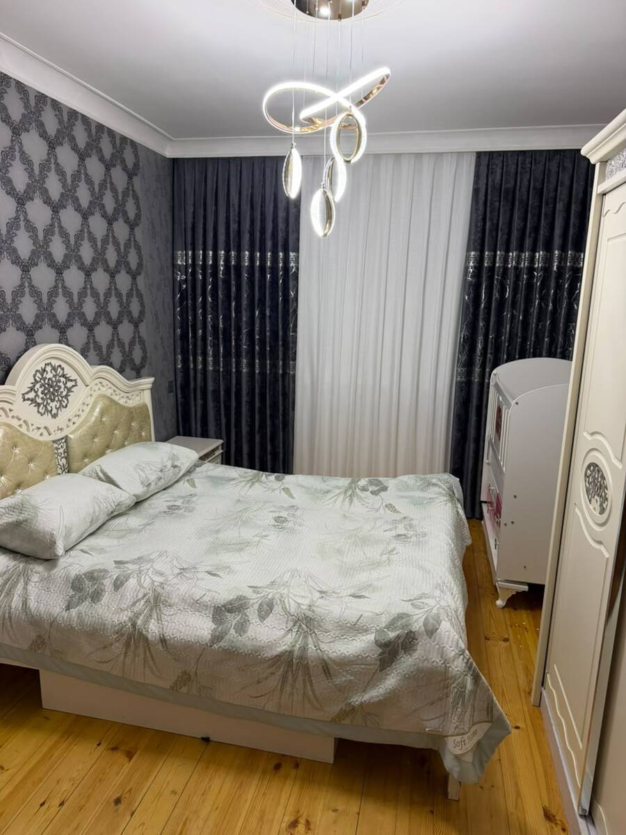 Satılır 4 otaqlı köhnə tikili 110 m² — Mənzil, Bakı (3)