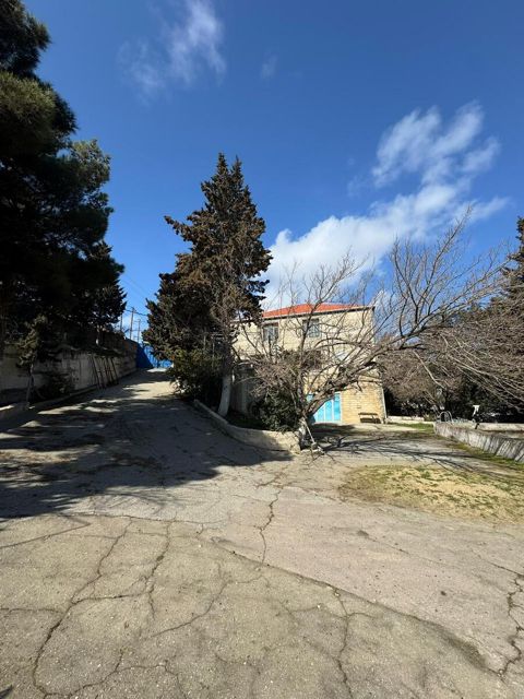 Satılır 8 otaqlı həyət evi/bağ evi 600 m² — Bakı