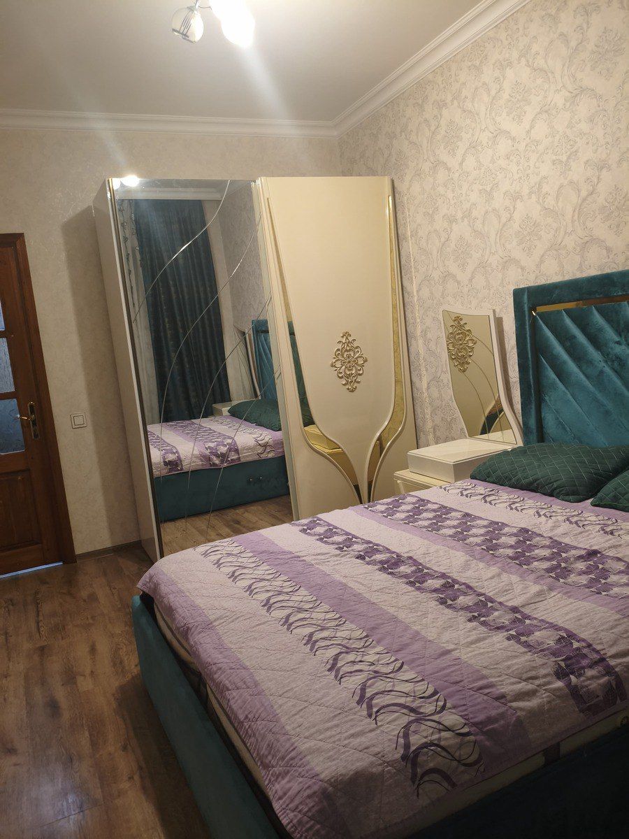 İcarəyə verilir 2 otaqlı köhnə tikili 75 m² — Mənzil, Bakı (4)