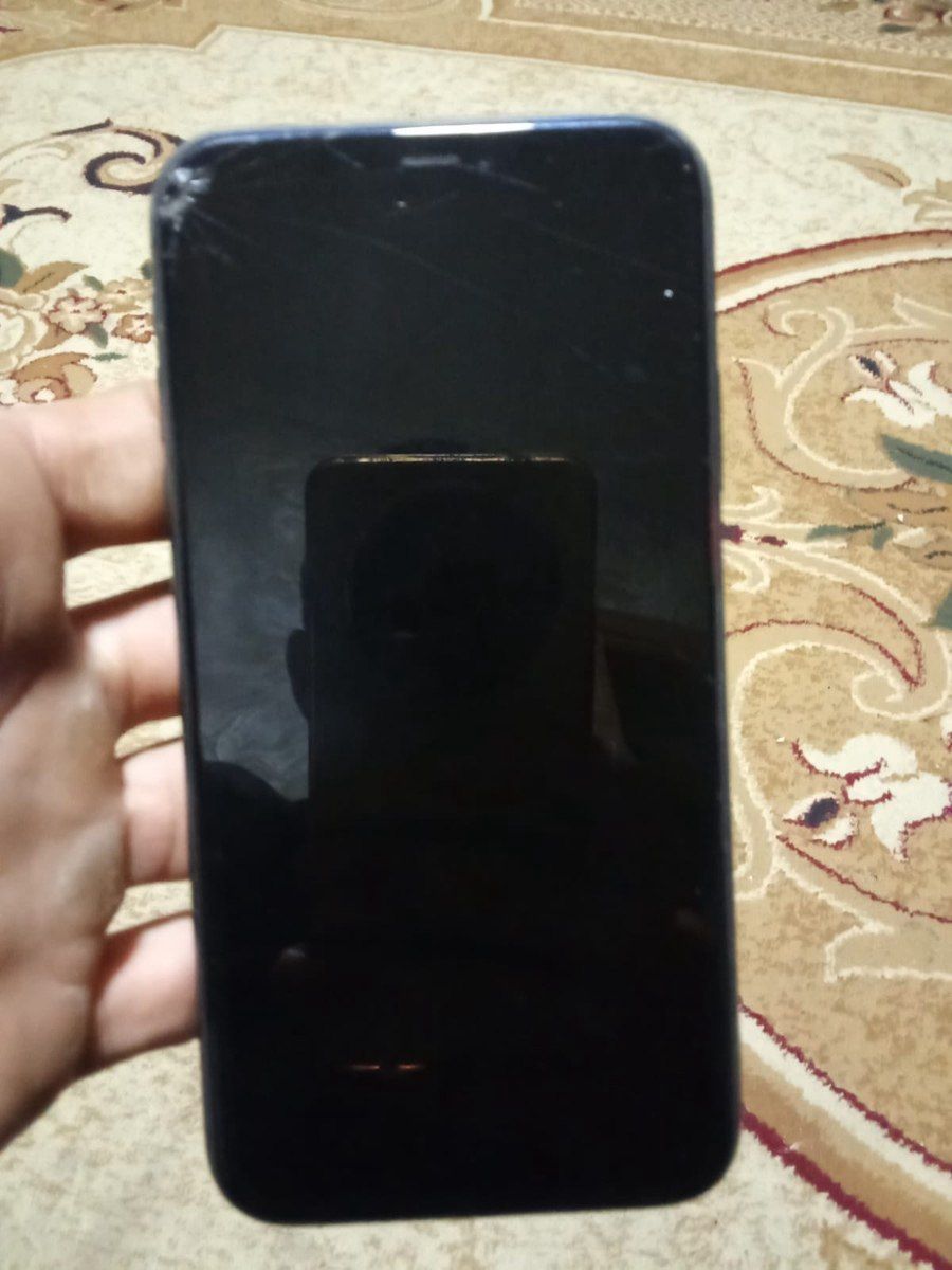 Apple iPhone 11 Black 64GB/4GB — Smartfonlar, Sumqayıt (3)