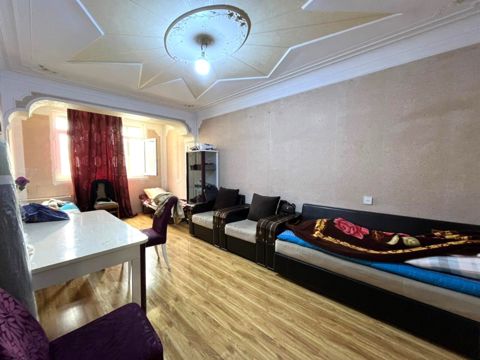 Satılır 3 otaqlı köhnə tikili 70 m² — Bakı