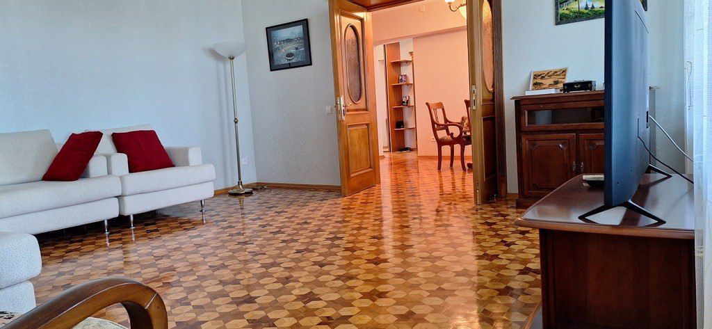 Satılır 4 otaqlı köhnə tikili 145 m² — Mənzil, Bakı (3)