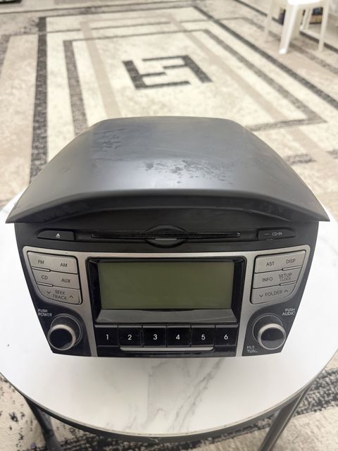 Hyundai ix35 maqnitolası — Bakı