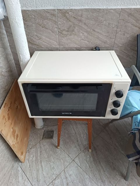 Elektrik sobası Stolüstü, İşlənmiş — 40 ₼ · Bakı · Masaüstü plitələr Elektrik sobası Stolüstü, İşlənmiş — Bakı