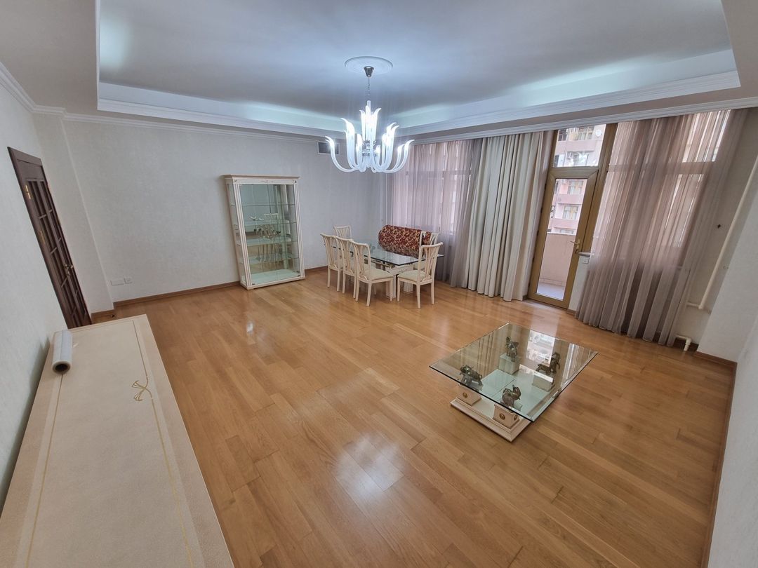Satılır 4 otaqlı yeni tikili 185 m² — Mənzil, Bakı (6)