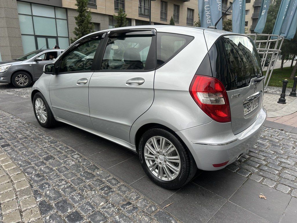 Mercedes A 180, 1.7 L, 2010 il, 137 000 km 99-TA-809 — Avtomobillər, Bakı (4)
