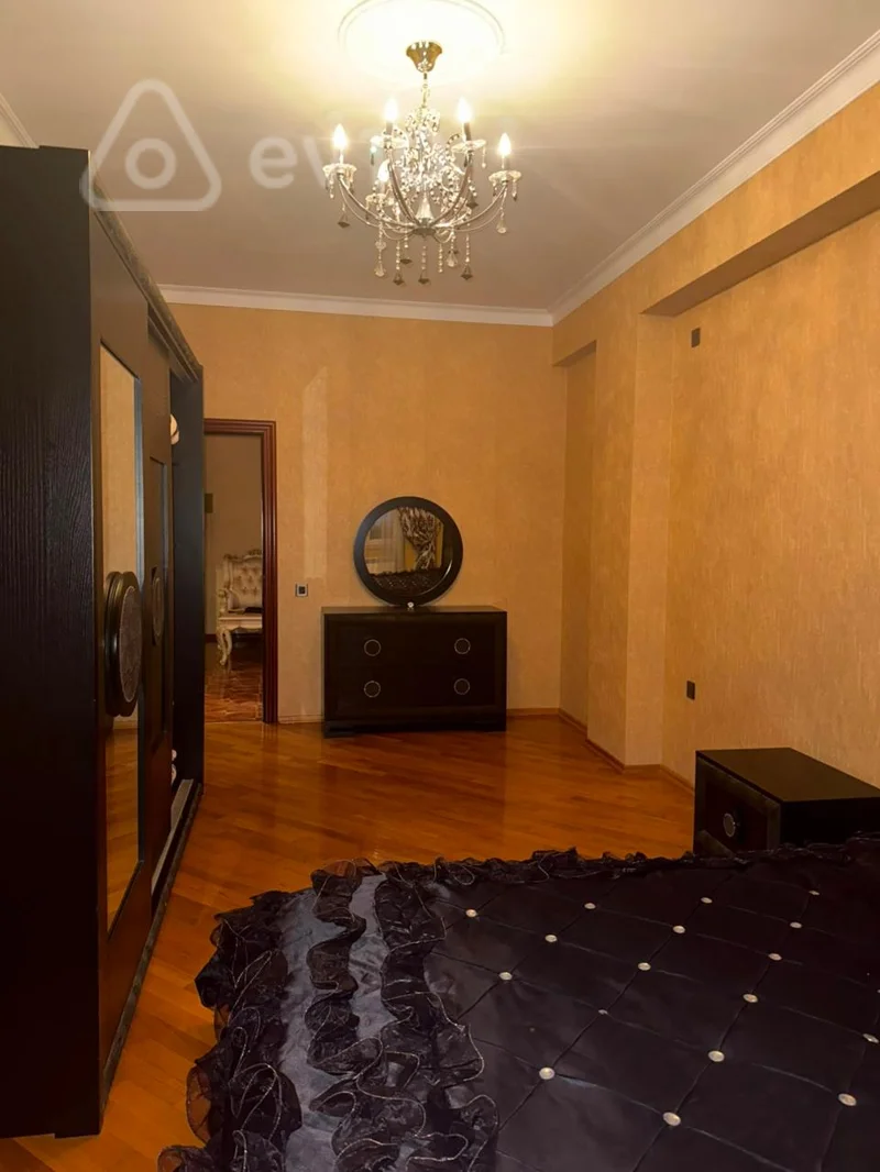 3 otaqlı mənzil, 165 m², Afiyəddin Cəlilov küçəsi — kirayə — Mənzil, Bakı (5)