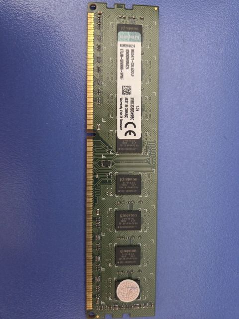 Operativ yaddaş (RAM) Kingston, 4 GB, 1333 Mhz, DDR4, PC üçün, İşlənmiş — Bakı