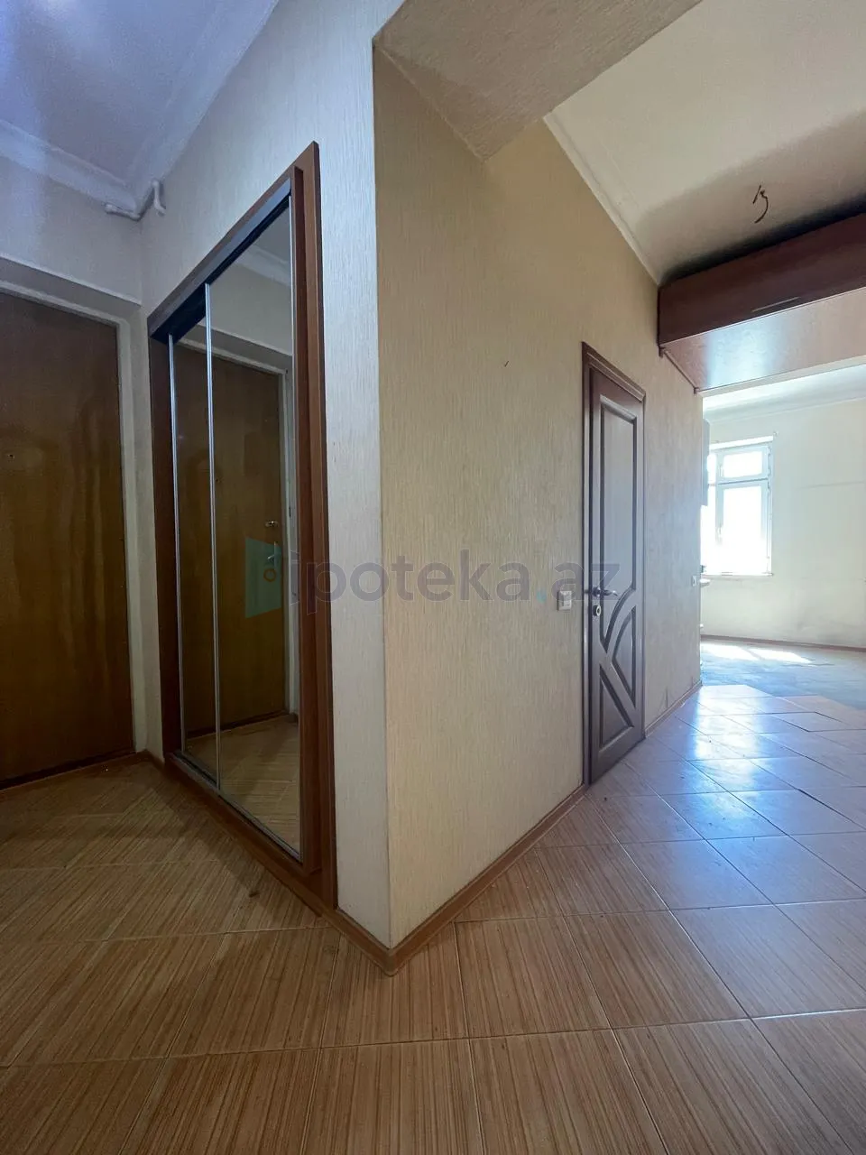 Satılır: 3 Otaq, Köhnə tikili, Yasamal r., 90.00 m² — Mənzil, Bakı (7)